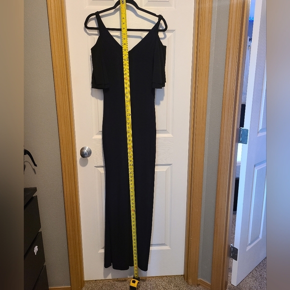 Ralph Lauren Black Cold Shoulder Gown - Picture 9 of 9